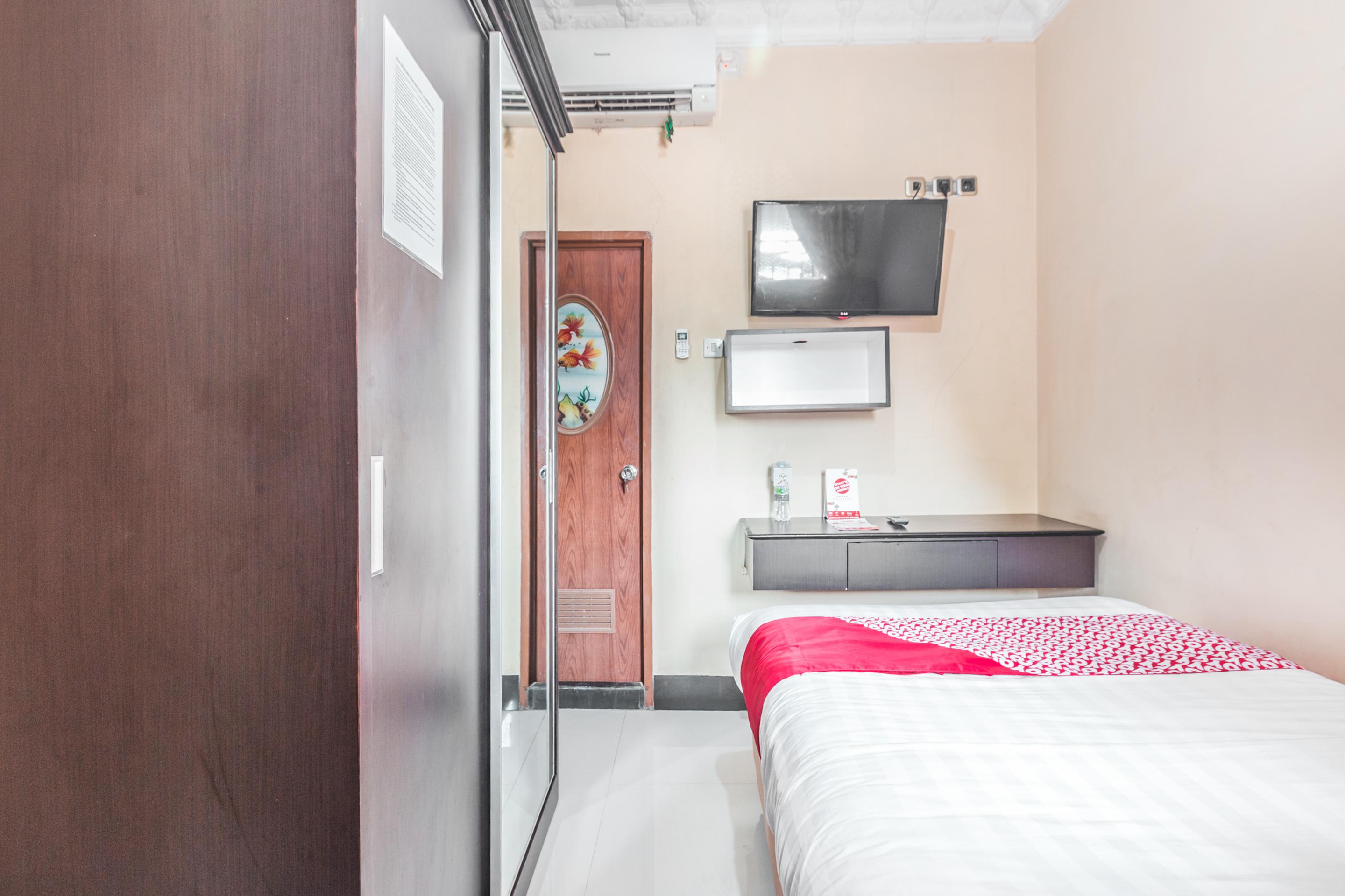 Super Oyo 1640 Fallinda Hotel Bogor Buitenkant foto