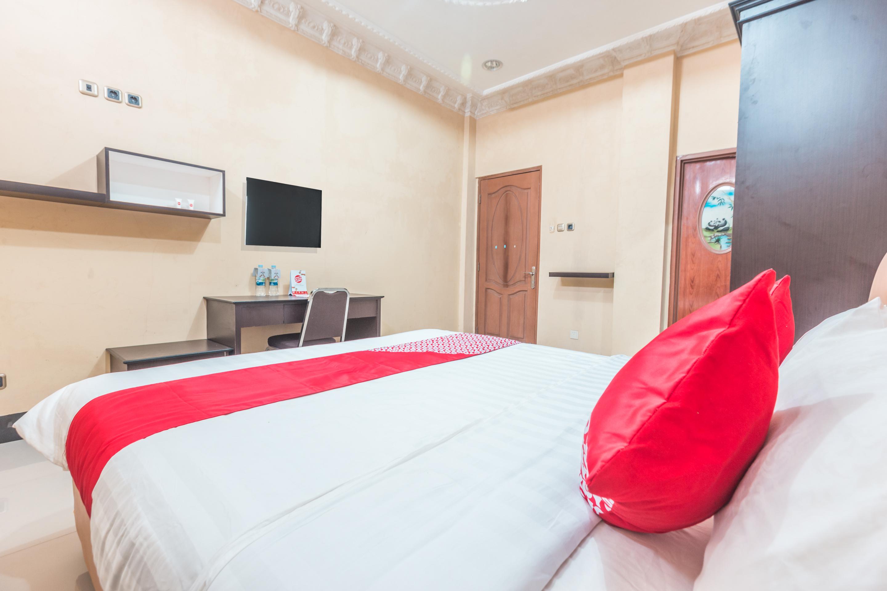 Super Oyo 1640 Fallinda Hotel Bogor Buitenkant foto