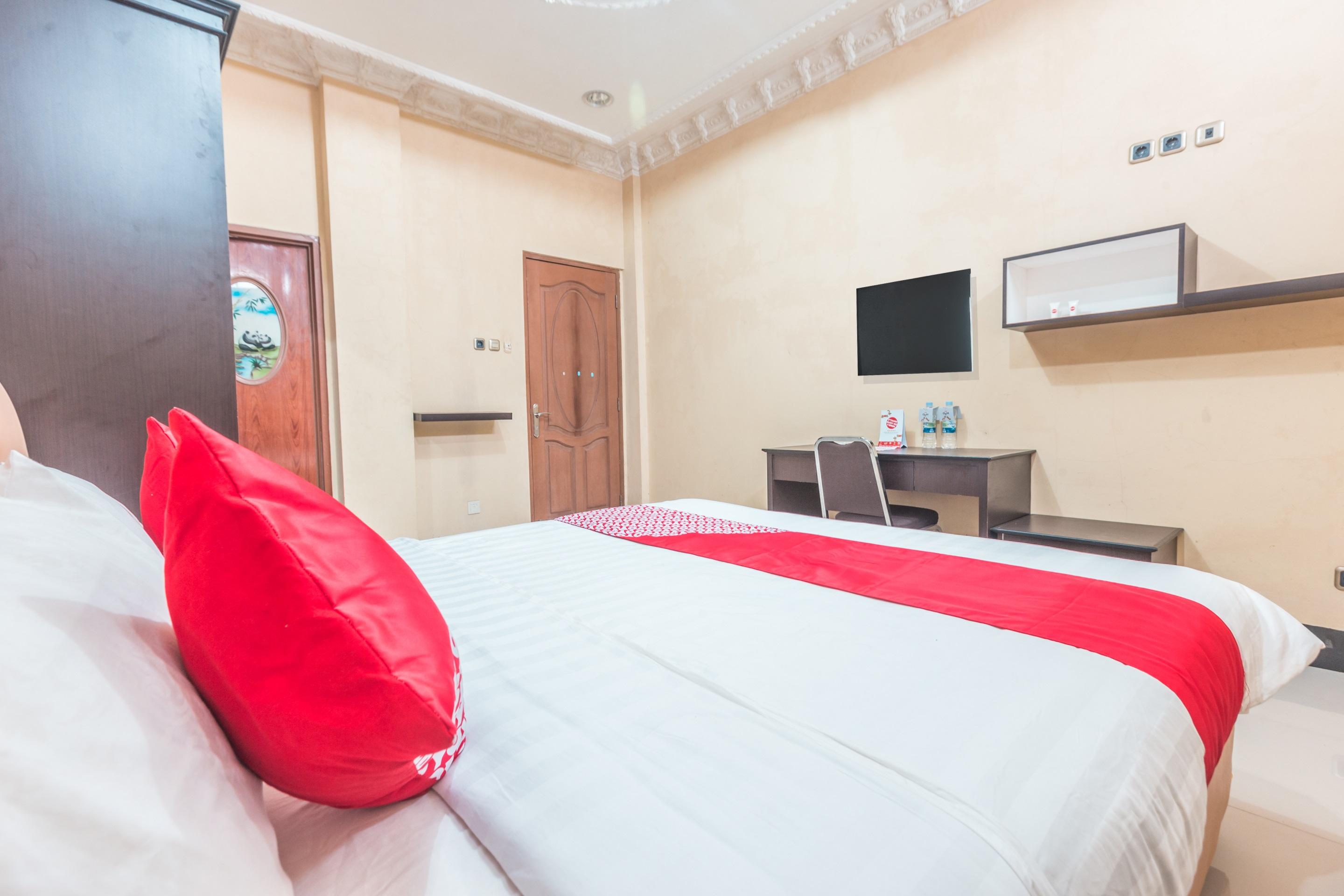 Super Oyo 1640 Fallinda Hotel Bogor Buitenkant foto